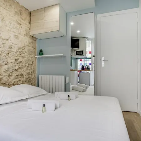 Flat Located In The Heart Of Paris Parigi
